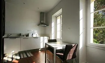 4 Places - Lisbon Apartments 0*,