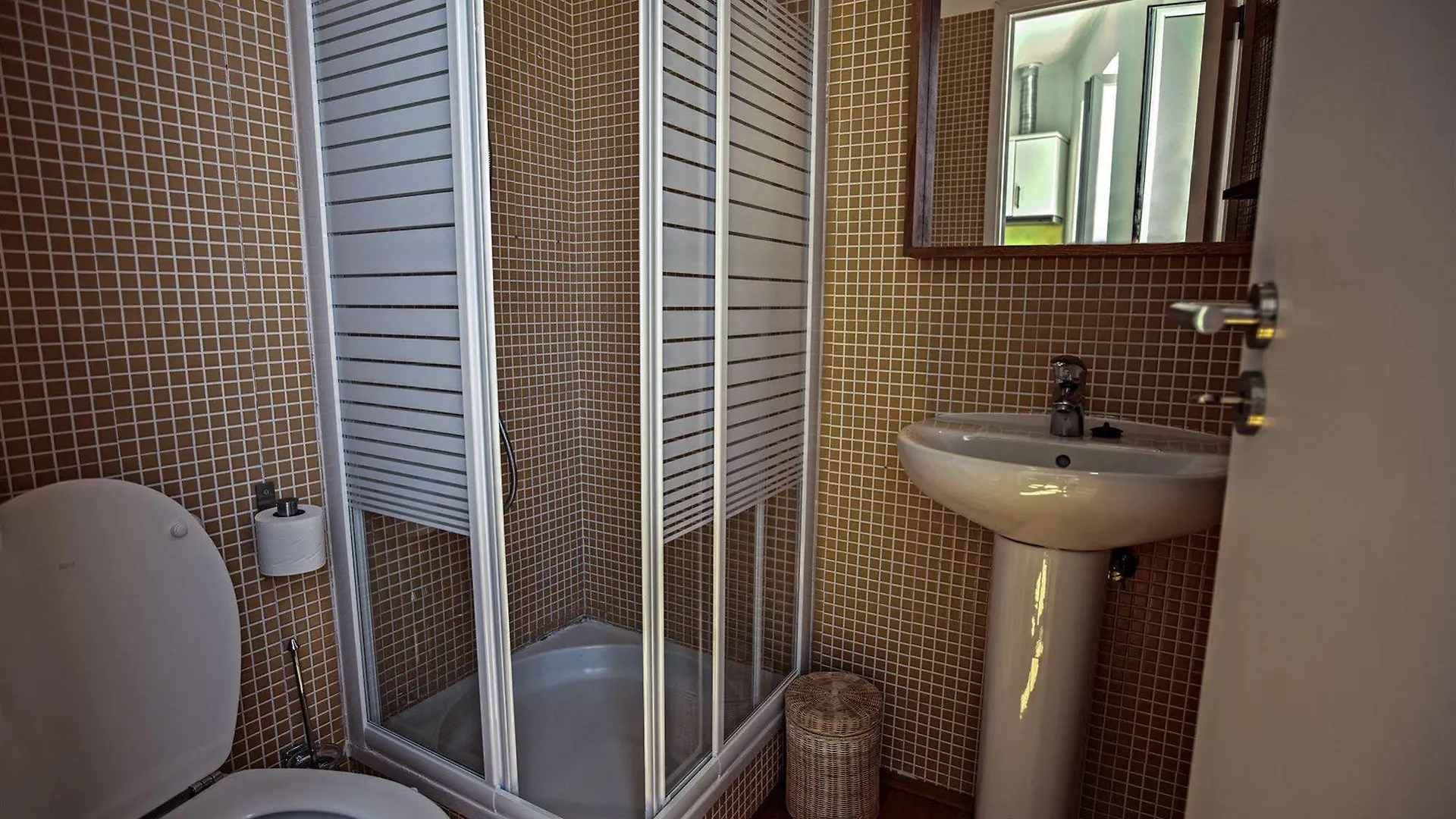 4 Places - Lisbon Apartments 0*,  Portogallo